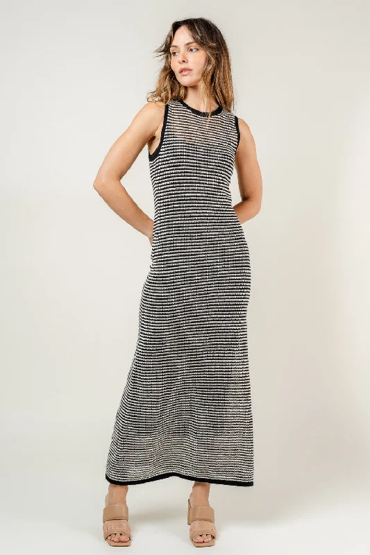 ladies-maxi-dress-square-sweep-Black Natural Sleeveless Round Neck Crochet Lined Maxi Dress