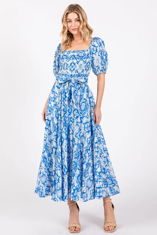 Women's midi dress hem pop -Blue Floral Smocked Short Puff Sleeve Midi Dress