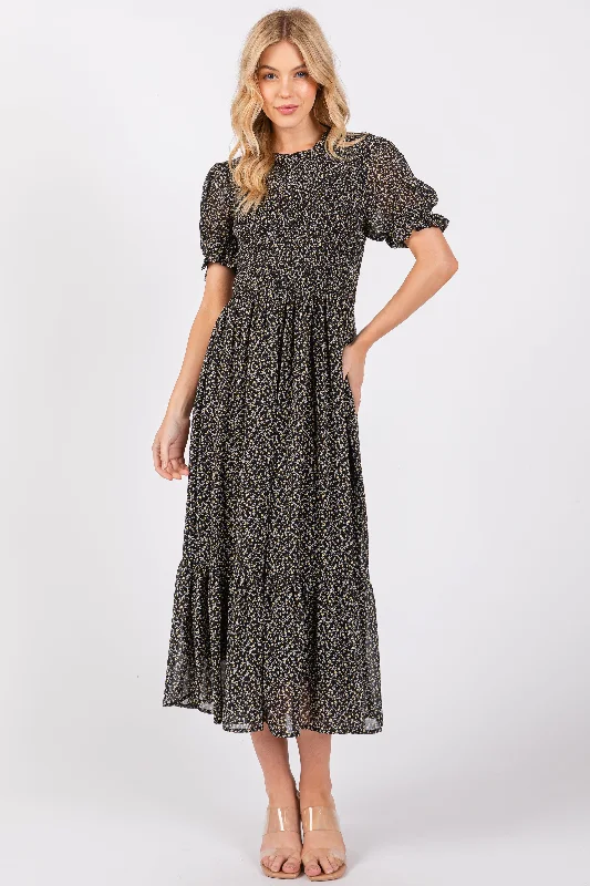 Women's midi dress neat pop -Black Printed Smocked Midi Dress